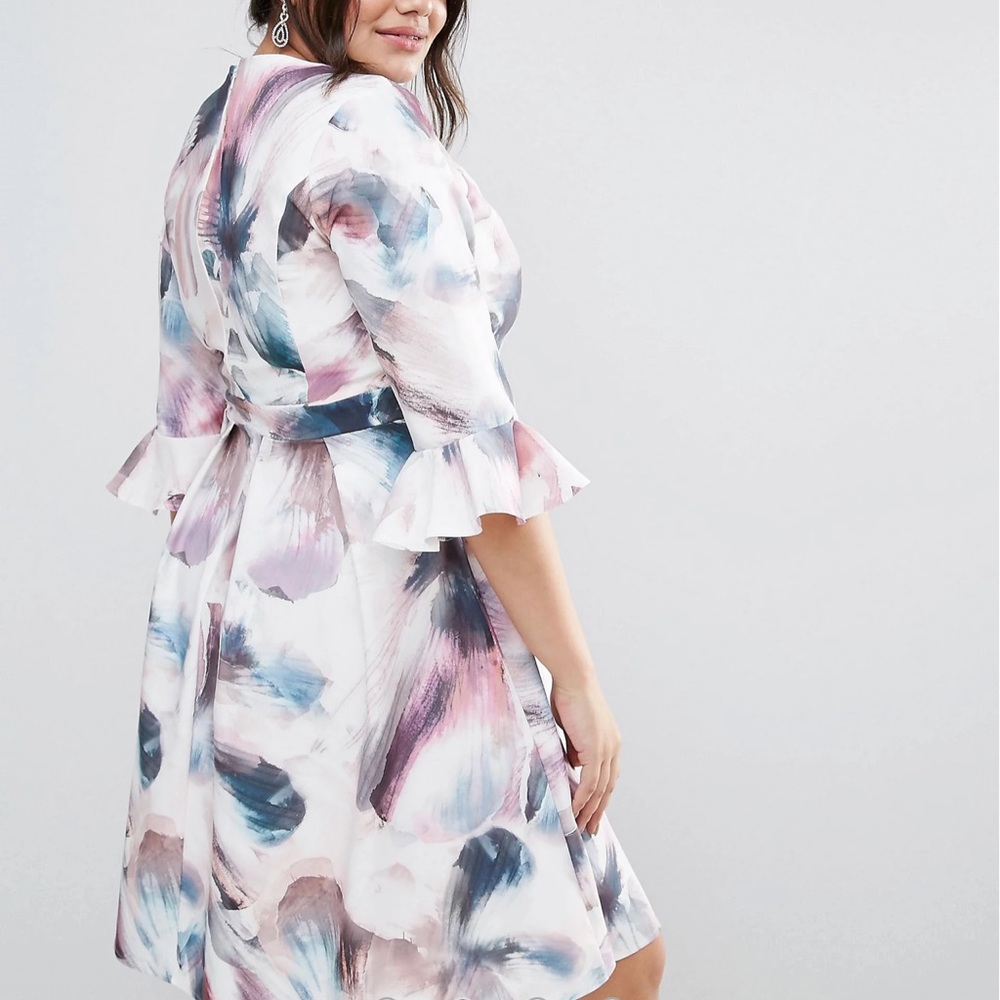 Floral Printed Dress with Fluted Sleeve - Picture 2 of 8